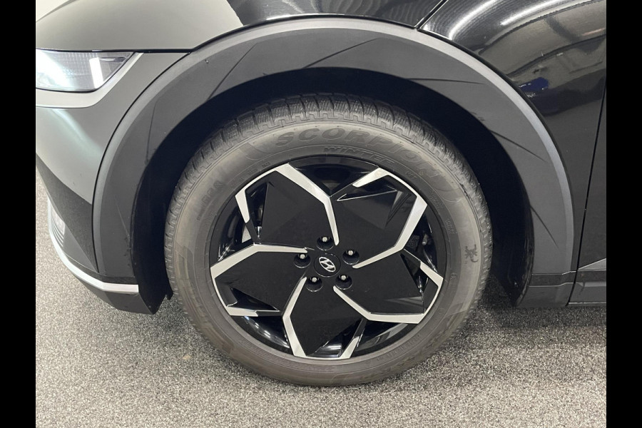 Hyundai IONIQ 5 Style 58 kWh SOH 98% Warmtepomp Airco ECC Navi Carplay Virtual Dashboard Trekhaak PDC VA+ Camera Full LED Adaptive Cruise 19" Velgen