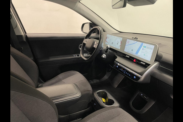 Hyundai IONIQ 5 Style 58 kWh SOH 98% Warmtepomp Airco ECC Navi Carplay Virtual Dashboard Trekhaak PDC VA+ Camera Full LED Adaptive Cruise 19" Velgen