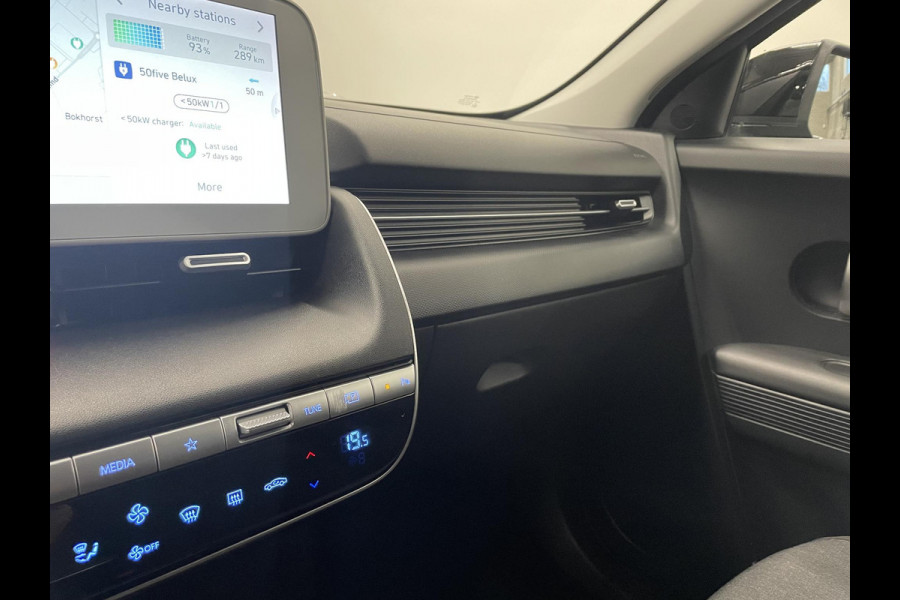 Hyundai IONIQ 5 Style 58 kWh SOH 98% Warmtepomp Airco ECC Navi Carplay Virtual Dashboard Trekhaak PDC VA+ Camera Full LED Adaptive Cruise 19" Velgen