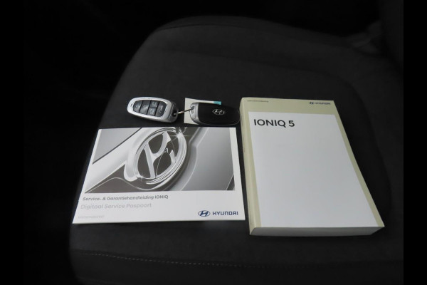 Hyundai IONIQ 5 Style 58 kWh SOH 98% Warmtepomp Airco ECC Navi Carplay Virtual Dashboard Trekhaak PDC VA+ Camera Full LED Adaptive Cruise 19" Velgen