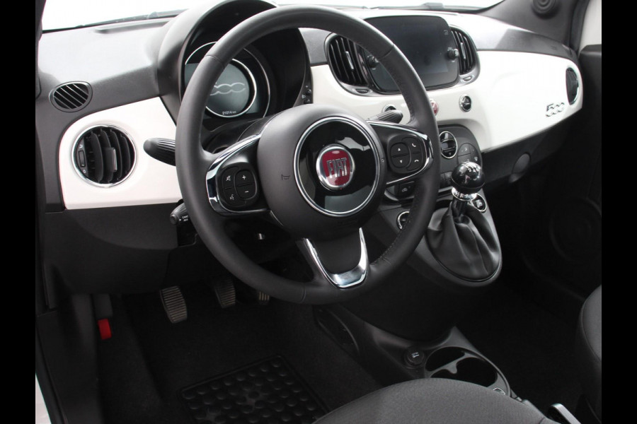 Fiat 500 1.0 Hybrid Dolcevita Panorama dak Control Parkeer Sensoren  Lichtmetalen Velgen Cruise Control
