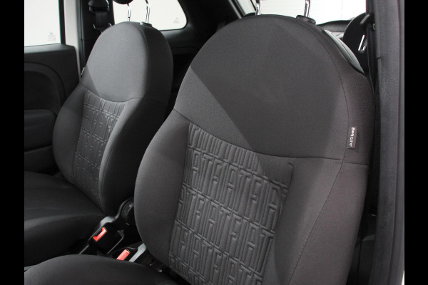 Fiat 500 1.0 Hybrid Dolcevita Panorama dak Control Parkeer Sensoren  Lichtmetalen Velgen Cruise Control