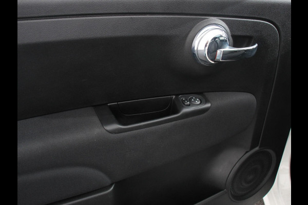 Fiat 500 1.0 Hybrid Dolcevita Panorama dak Control Parkeer Sensoren  Lichtmetalen Velgen Cruise Control