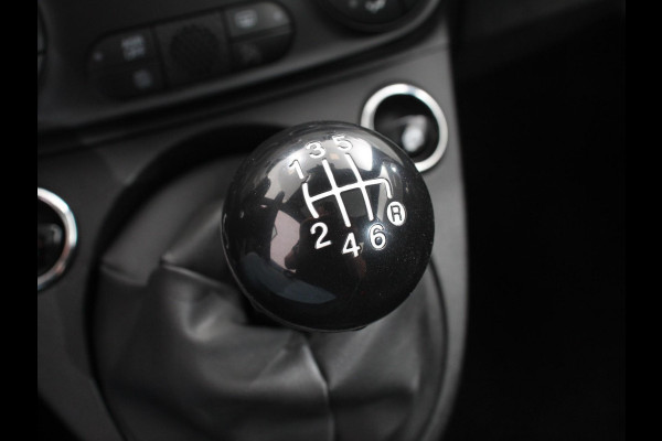 Fiat 500 1.0 Hybrid Dolcevita Panorama dak Control Parkeer Sensoren  Lichtmetalen Velgen Cruise Control