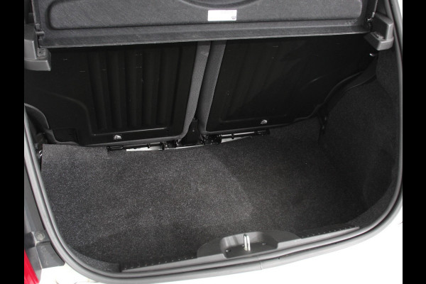 Fiat 500 1.0 Hybrid Dolcevita Panorama dak Control Parkeer Sensoren  Lichtmetalen Velgen Cruise Control