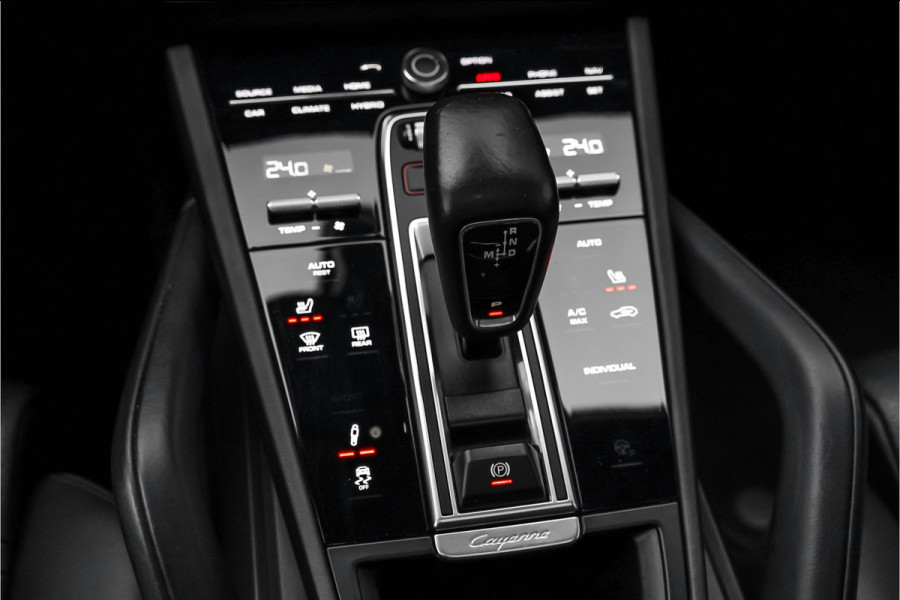 Porsche Cayenne Coupé 3.0 E-Hybrid Sport Chrono Memory 360° 22"