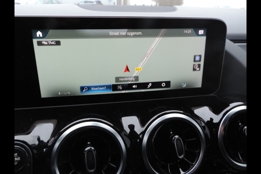 Mercedes-Benz B-Klasse 180 Launch Edition Premium Plus TREKHAAK