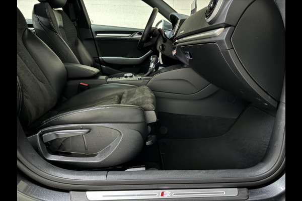 Audi A3 Sportback 35 TFSI 3x S-Line Black Edition Pano NAP