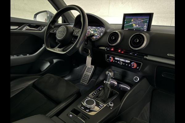 Audi A3 Sportback 35 TFSI 3x S-Line Black Edition Pano NAP