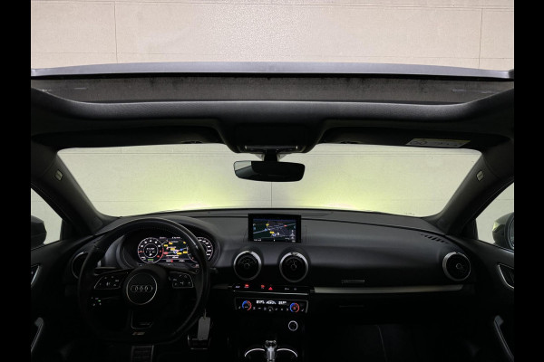 Audi A3 Sportback 35 TFSI 3x S-Line Black Edition Pano NAP