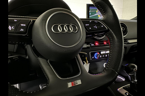 Audi A3 Sportback 35 TFSI 3x S-Line Black Edition Pano NAP