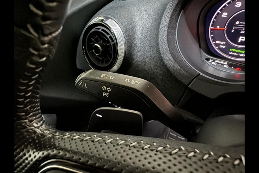 Audi A3 Sportback 35 TFSI 3x S-Line Black Edition Pano NAP