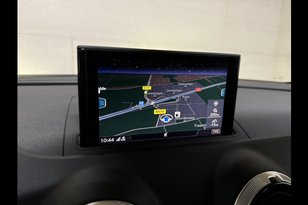 Audi A3 Sportback 35 TFSI 3x S-Line Black Edition Pano NAP