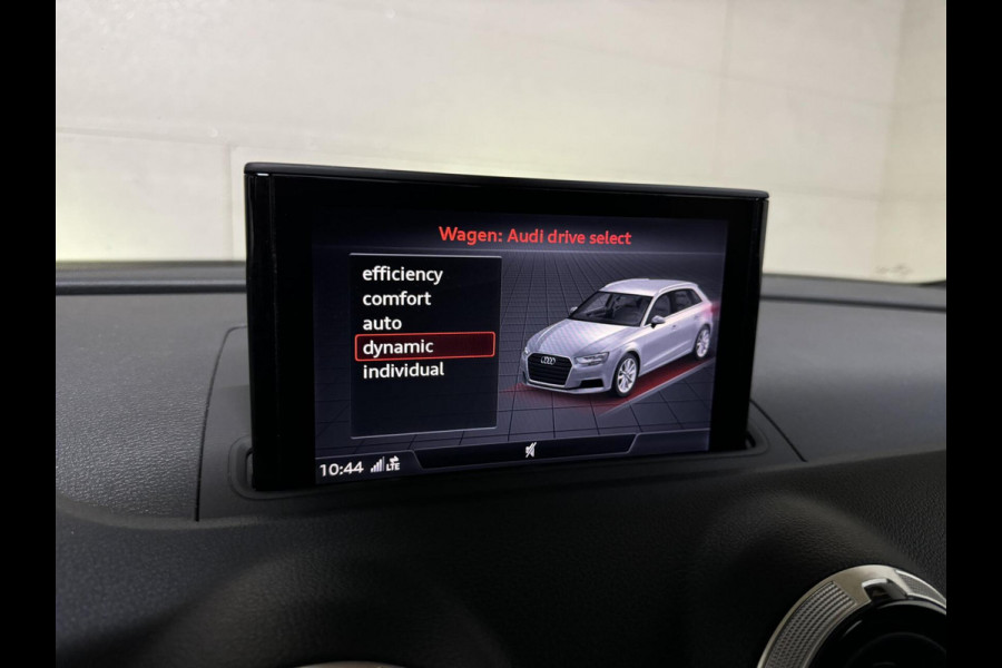 Audi A3 Sportback 35 TFSI 3x S-Line Black Edition Pano NAP