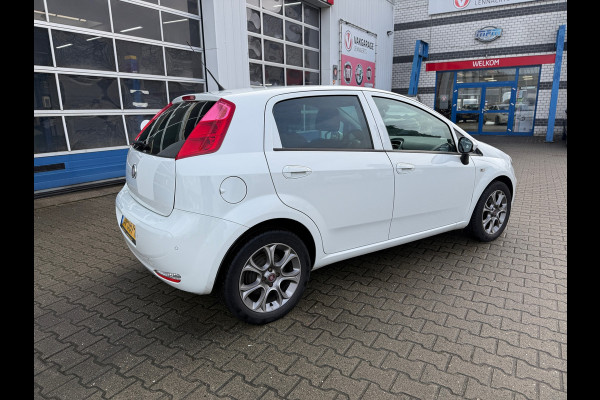 Fiat Punto Evo TwinAir Sempre, Rijklaarprijs /12 mnd Bovag garantie