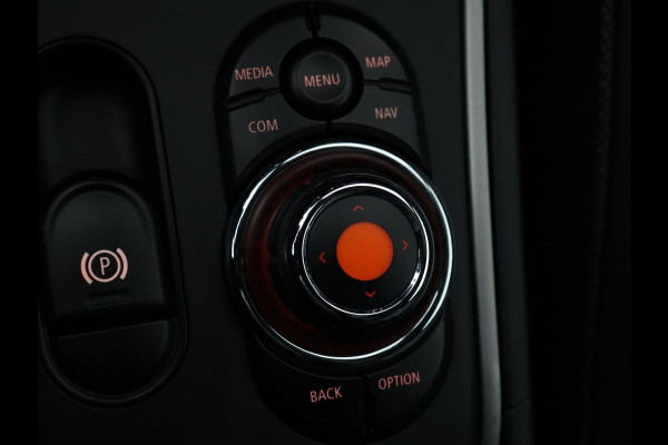 MINI Countryman 2.0 John Cooper Works ALL4 Chili | Panoramadak | Leder | Adaptive cruise | Stoelverwarming | Head-Up | Camera | Memory | Carplay | Navigatie | Full LED | Origineel NL