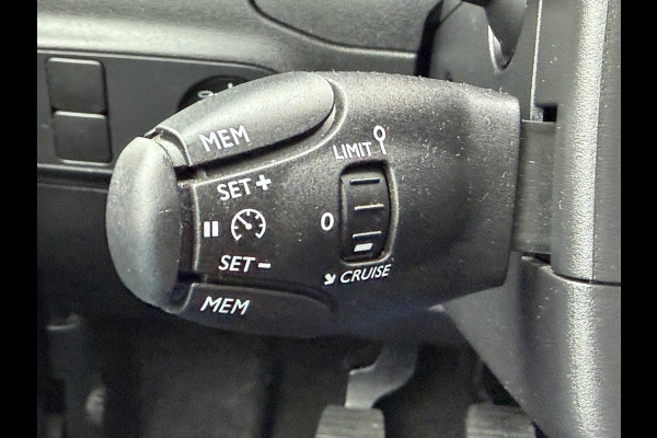 Citroën C3 110pk Shine (Keyless Entry - Camera - Navigatie - Automatische Airco - LED - Apple Carplay)