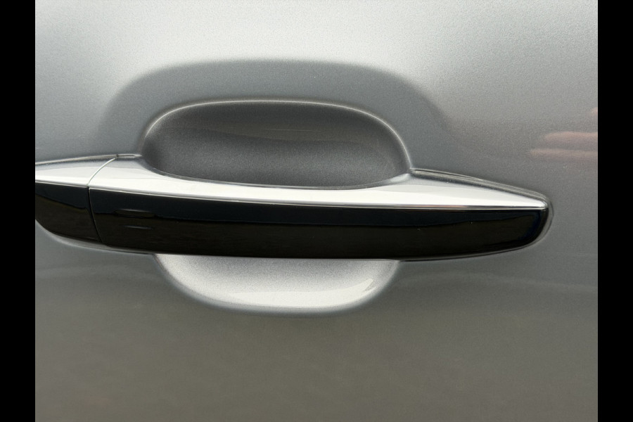 Citroën C3 110pk Shine (Keyless Entry - Camera - Navigatie - Automatische Airco - LED - Apple Carplay)