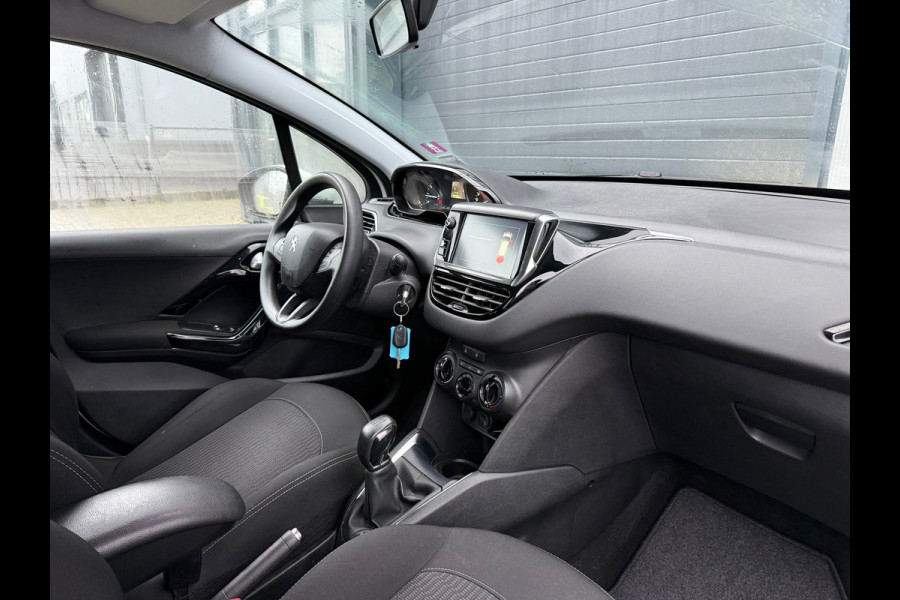 Peugeot 208 1.2 PureTech Blue Lion / APK