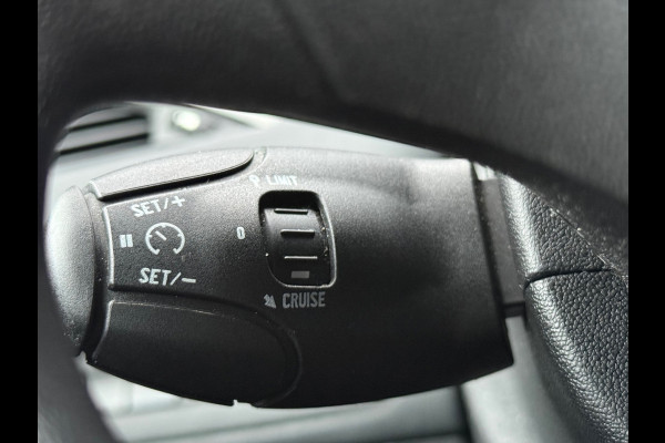 Peugeot 208 1.2 PureTech Blue Lion / APK