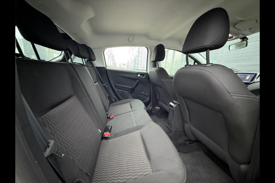 Peugeot 208 1.2 PureTech Blue Lion / APK