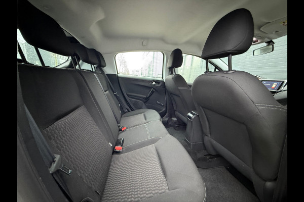 Peugeot 208 1.2 PureTech Blue Lion / APK