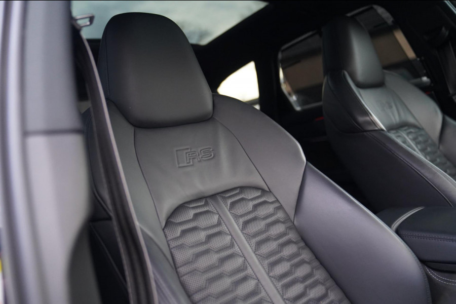 Audi RS6 Avant RS6 TFSI Quattro | B&O Advanced | Dynamic PLUS pakket | Keramisch | 360cam | HuD | Competition Velgen | Nightvision