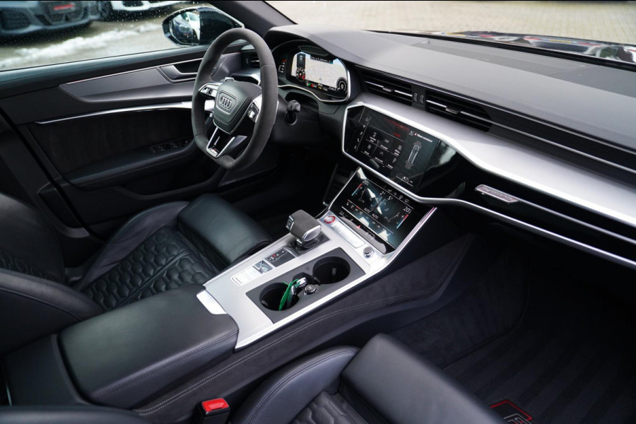 Audi RS6 Avant RS6 TFSI Quattro | B&O Advanced | Dynamic PLUS pakket | Keramisch | 360cam | HuD | Competition Velgen | Nightvision