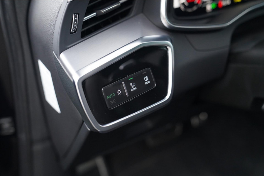 Audi RS6 Avant RS6 TFSI Quattro | B&O Advanced | Dynamic PLUS pakket | Keramisch | 360cam | HuD | Competition Velgen | Nightvision