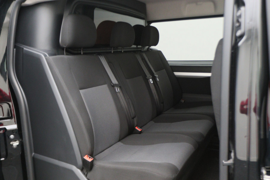 Peugeot Expert 2.0 BlueHDI 150 L3 Asphalt DC 4x4 Dangel 5-Zits, Climate, Cruise, Apple Carplay, Lane Assist, Trekhaak, PDC, 17''