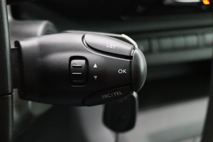 Peugeot Expert 2.0 BlueHDI 150 L3 Asphalt DC 4x4 Dangel 5-Zits, Climate, Cruise, Apple Carplay, Lane Assist, Trekhaak, PDC, 17''