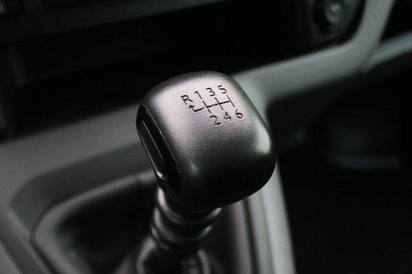 Peugeot Expert 2.0 BlueHDI 150 L3 Asphalt DC 4x4 Dangel 5-Zits, Climate, Cruise, Apple Carplay, Lane Assist, Trekhaak, PDC, 17''