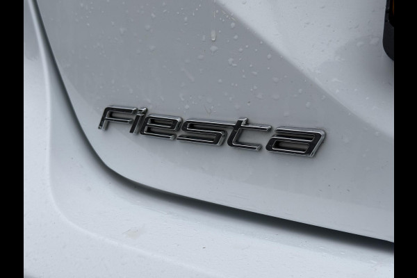Ford Fiesta 1.0 EcoBoost Hybrid ST-Line X Navi,125pk,6 Bak,Carplay,Camera,Stoelverw,Stuurverw,Clima,Cruise,Pdc V+A,Lm velgen,N.A.P,Apk tot 04-2027