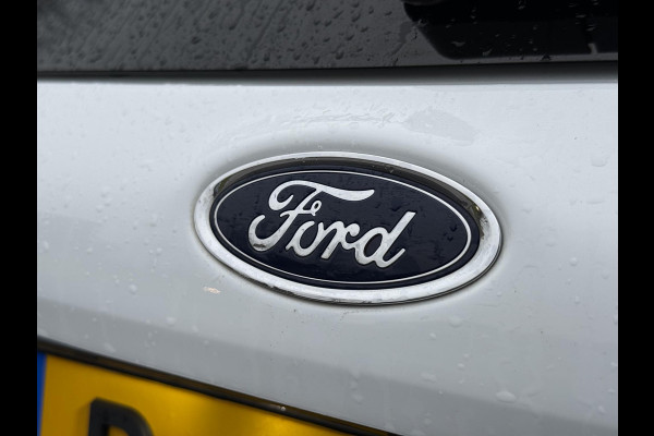 Ford Fiesta 1.0 EcoBoost Hybrid ST-Line X Navi,125pk,6 Bak,Carplay,Camera,Stoelverw,Stuurverw,Clima,Cruise,Pdc V+A,Lm velgen,N.A.P,Apk tot 04-2027