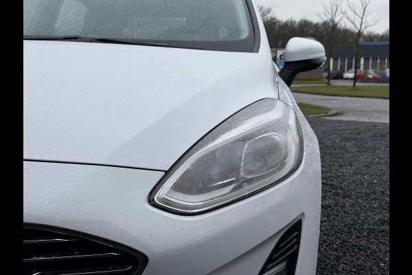 Ford Fiesta 1.0 EcoBoost Hybrid ST-Line X Navi,125pk,6 Bak,Carplay,Camera,Stoelverw,Stuurverw,Clima,Cruise,Pdc V+A,Lm velgen,N.A.P,Apk tot 04-2027