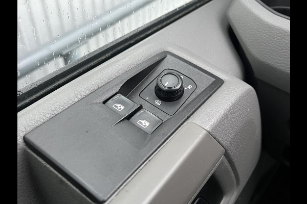 Volkswagen Crafter 35 2.0 TDI L4H3*AUTOMAAT*A/C*CAMERA*CARPLAY*