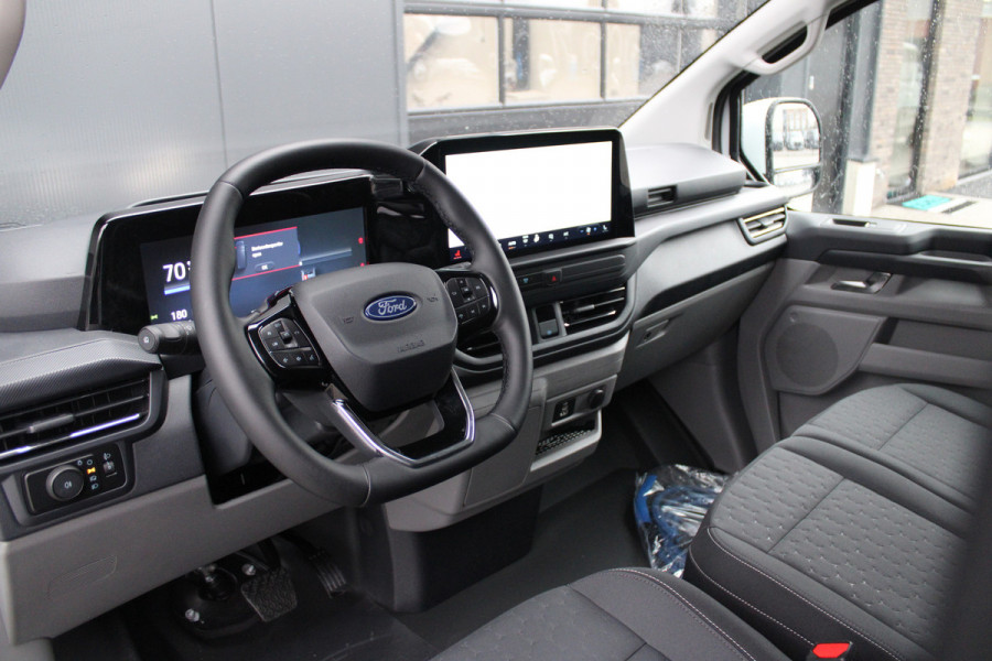 Ford E-Transit Custom 320 L1H1 Limited 65 kWh 218pk - Trekhaak - Pro Power - Stoelverwarming - Carplay/Android - Camera - Rijklaar