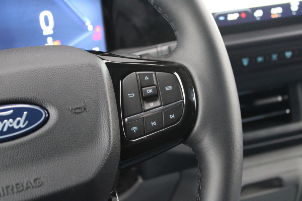 Ford E-Transit Custom 320 L1H1 Limited 65 kWh 218pk - Trekhaak - Pro Power - Stoelverwarming - Carplay/Android - Camera - Rijklaar