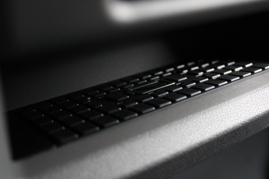 Ford E-Transit Custom 320 L1H1 Limited 65 kWh 218pk - Trekhaak - Pro Power - Stoelverwarming - Carplay/Android - Camera - Rijklaar