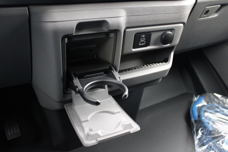 Ford E-Transit Custom 320 L1H1 Limited 65 kWh 218pk - Trekhaak - Pro Power - Stoelverwarming - Carplay/Android - Camera - Rijklaar