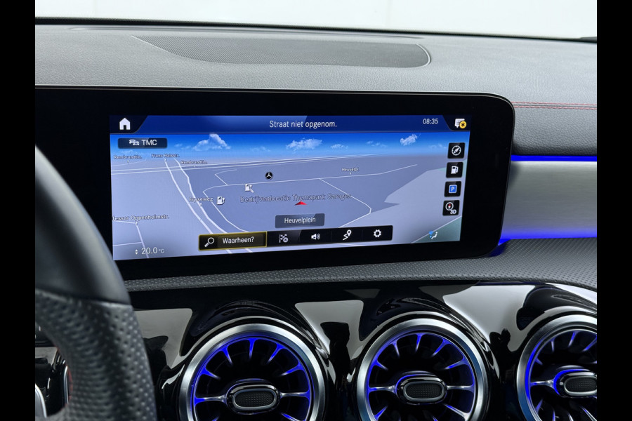 Mercedes-Benz CLA-Klasse 250e AMG // Keyless Entry // Sfeerverlichting // Camera // 19" AMG Velgen // Apple Carplay // Android Auto // Privacy Glas
