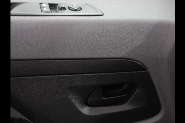 Opel Vivaro Combi 1.5 CDTI L3H1 9-Persoons | Climate control | Cruise control | Radio | Apple Carplay/ Android Auto