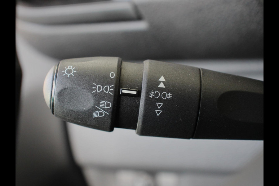 Opel Vivaro Combi 1.5 CDTI L3H1 9-Persoons | Climate control | Cruise control | Radio | Apple Carplay/ Android Auto