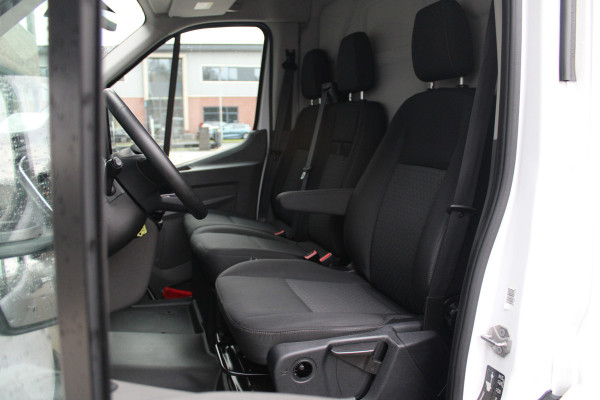 Ford Transit 350 2.0 TDCI L4H3 Trend RWD 130pk - Spiegel Camera - Cruise - Carplay - Airco - PDC - Rijklaar