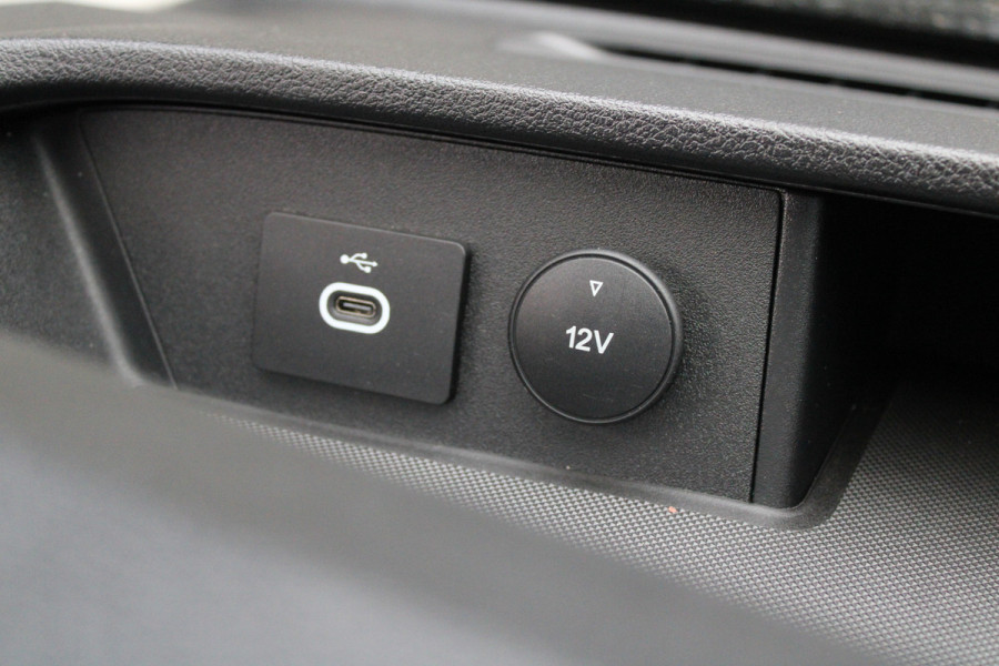 Ford Transit 350 2.0 TDCI L4H3 Trend RWD 130pk - Spiegel Camera - Cruise - Carplay - Airco - PDC - Rijklaar