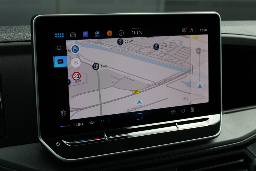 Volkswagen Crafter 30 2.0 TDI L3H3 140pk - Navigatie - DAB - Geveerde Stoel - Camera - Carplay - Rijklaar