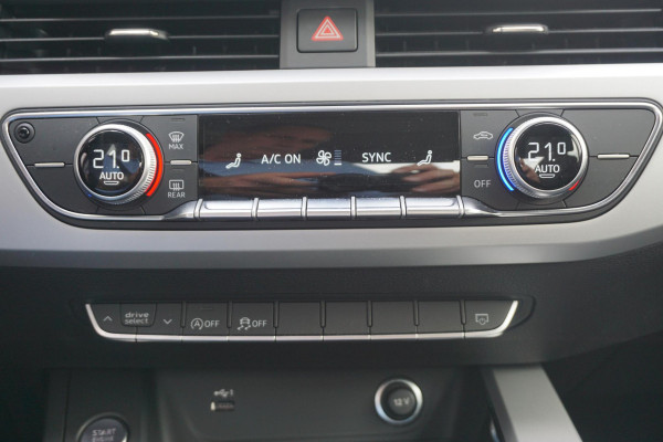 Audi A4 Limousine 35 TFSI 150PK Virtual Cockpit/Sportstoelen/ Origineel Nederlands/1e Eigenaar.
