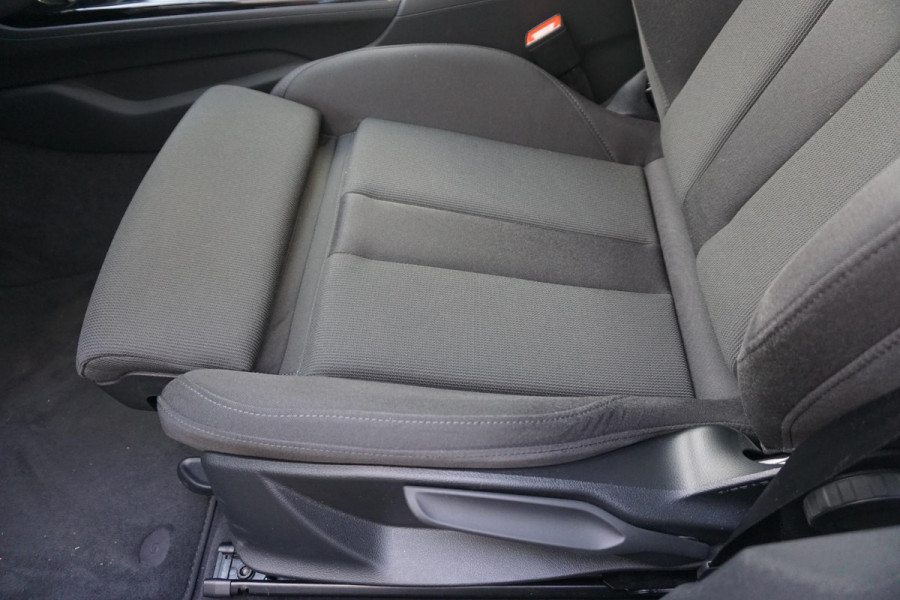 Audi A4 Limousine 35 TFSI 150PK Virtual Cockpit/Sportstoelen/ Origineel Nederlands/1e Eigenaar.