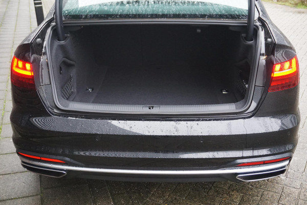 Audi A4 Limousine 35 TFSI 150PK Virtual Cockpit/Sportstoelen/ Origineel Nederlands/1e Eigenaar.