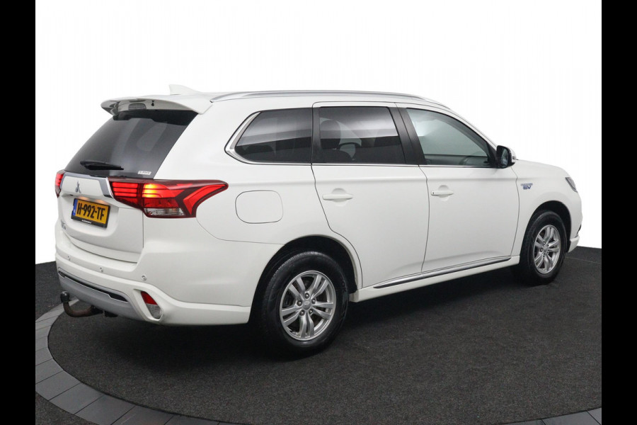 Mitsubishi Outlander 2.4 PHEV Pure*AUTOM.*ECC*CRUISE*NAVI*CAM*TEL*